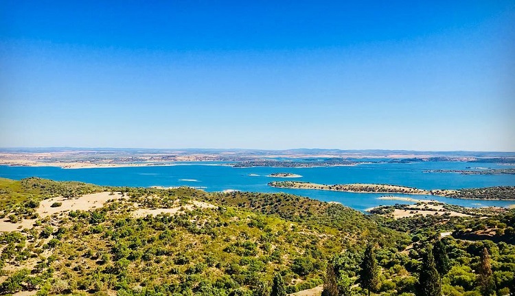 250 quilómetros quadrados o maior lago artificial da Europa fica em Portugal