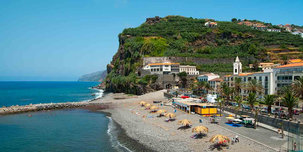 Praia da Ponta do Sol ilha da Madeira