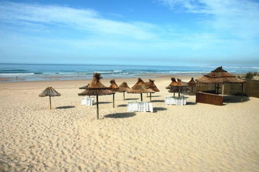 Praia da Bela Vista situada na Costa da Caparica