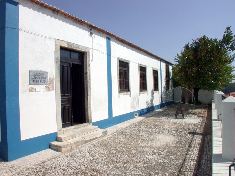 Museu Municipal Hip�lito Caba�o em Alenquer