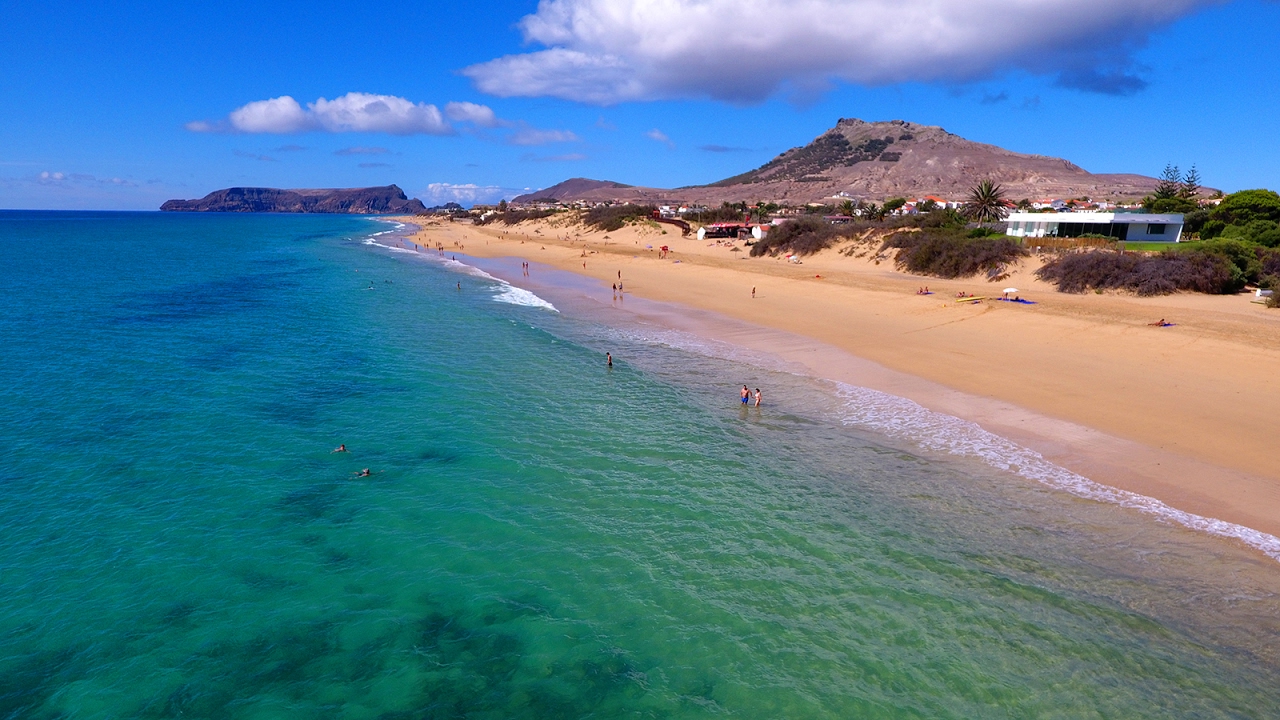 Porto Santo as melhores praias da ilha Praia das Pedras Pretas e Cabe�o da Ponta