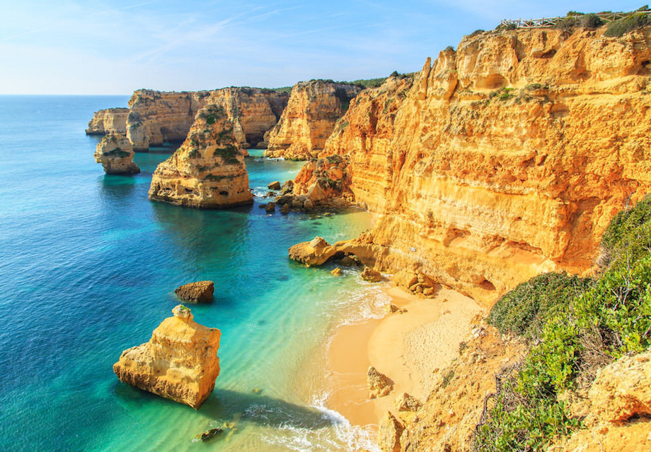 � das mais bonitos do mundo Praia da Marinha fica no Algarve