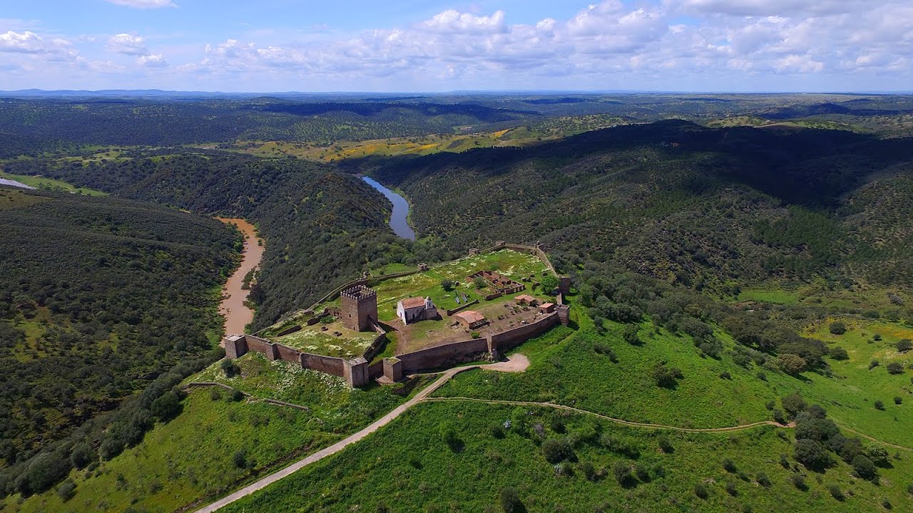 Castelo de Noudar j� foi espanhol agora � dos castelos mais secretos de Portugal
