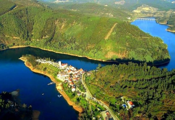 7 vilas em Portugal que tem mesmo de conhecer
