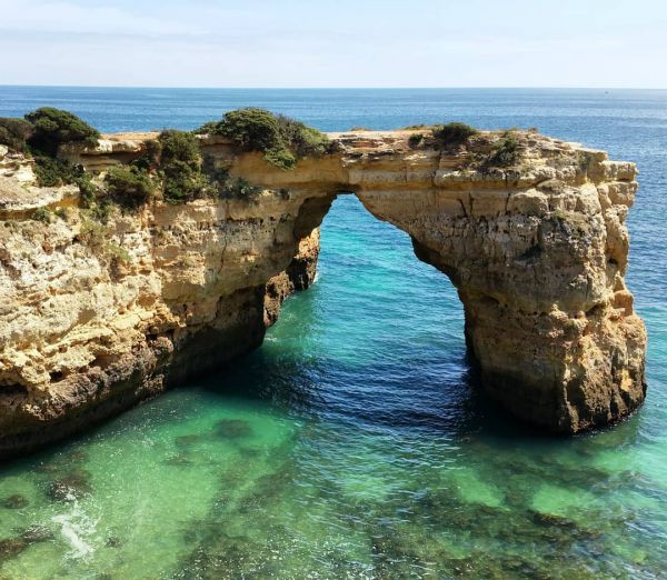 Os 20 melhores locais para visitar no Algarve