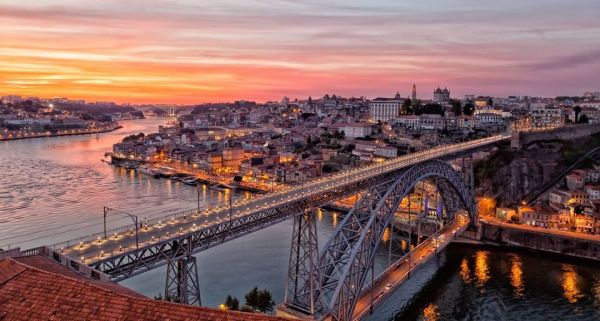 Porto é uma das cidades mais apaixonantes e amigáveis do mundo