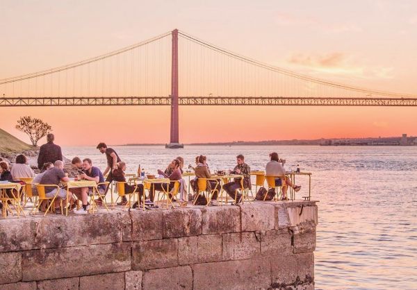 Este restaurante tem o melhor pôr-do-sol de Lisboa