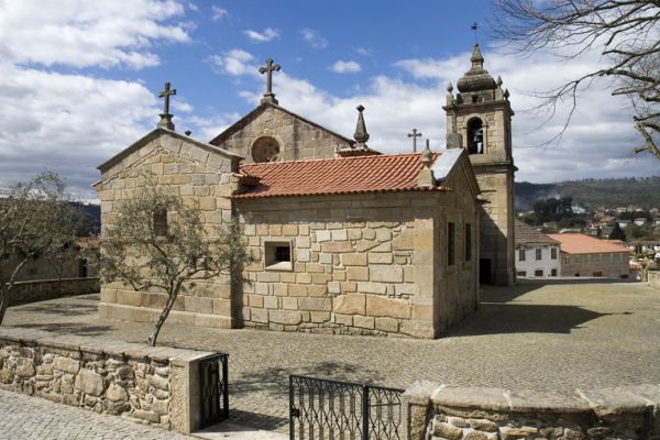 Os 9 melhores lugares para visitar monumentos no Porto