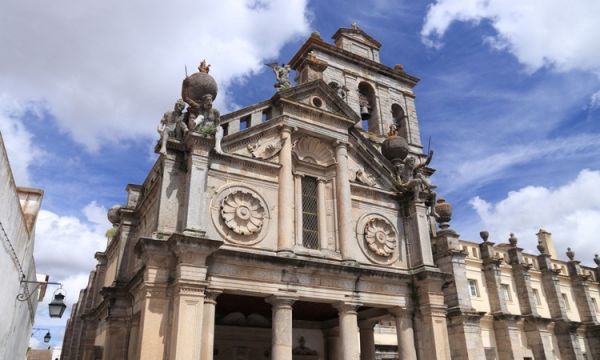 Os 12 melhores locais para visitar em Évora