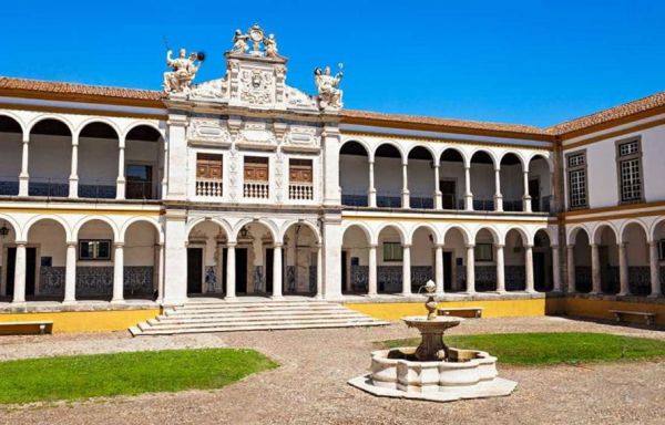 Os 10 melhores sitios para ver e visitar em Evora
