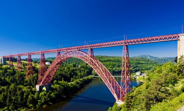 A ponte mais bonita da europa em 2021 fica em Portugal