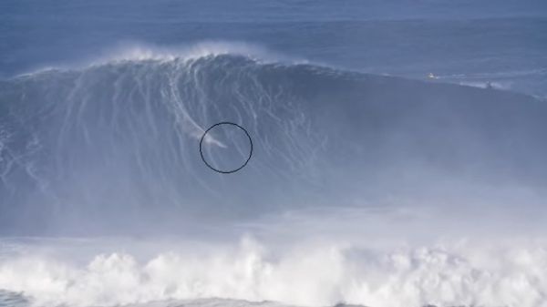 Surfou a maior onda de sempre em Portugal e no mundo