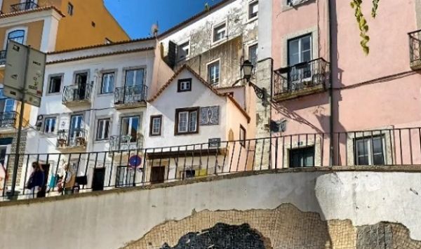 A casa mais antiga de Lisboa fica entre Alfama e o castelo tem mais de 500 anos