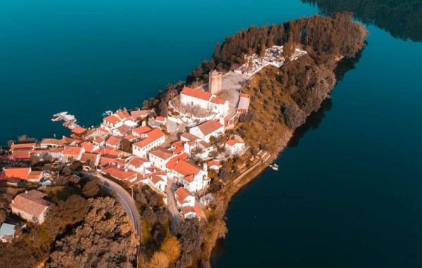 Tem 594 habitantes aldeia mais bonita do interior de Portugal