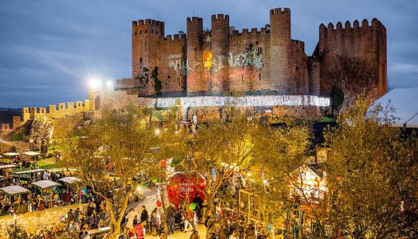 Neste castelo encantado fica a melhor vila de natal de Portugal
