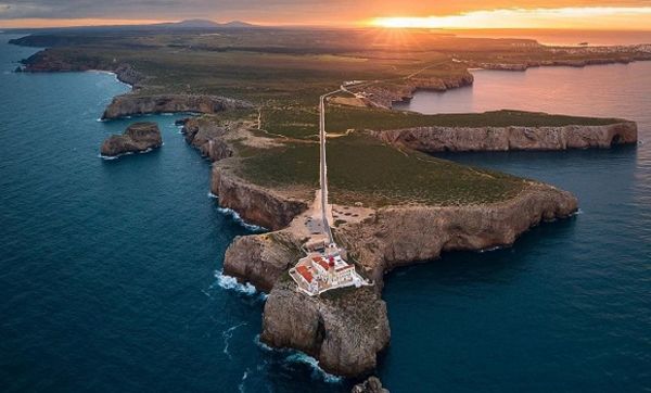 10 das melhores vistas de mar do mundo uma fica em Portugal