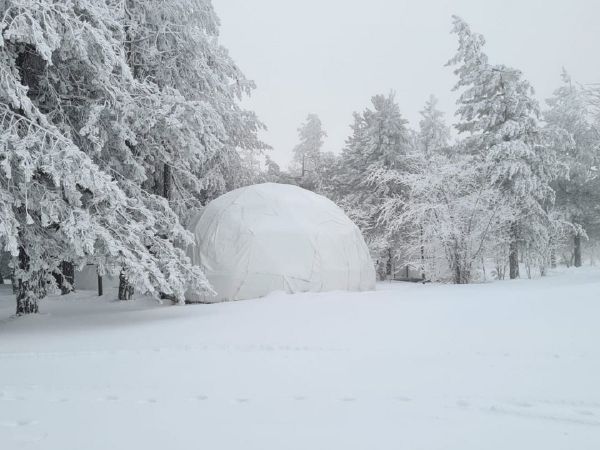 A escapadinha mais original do ano fica na Serra da Estrela acordar num Glamping a nevar