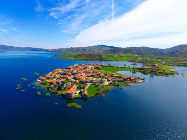 Tem apenas 150 habitantes é uma das aldeias mais bonitas do norte de Portugal